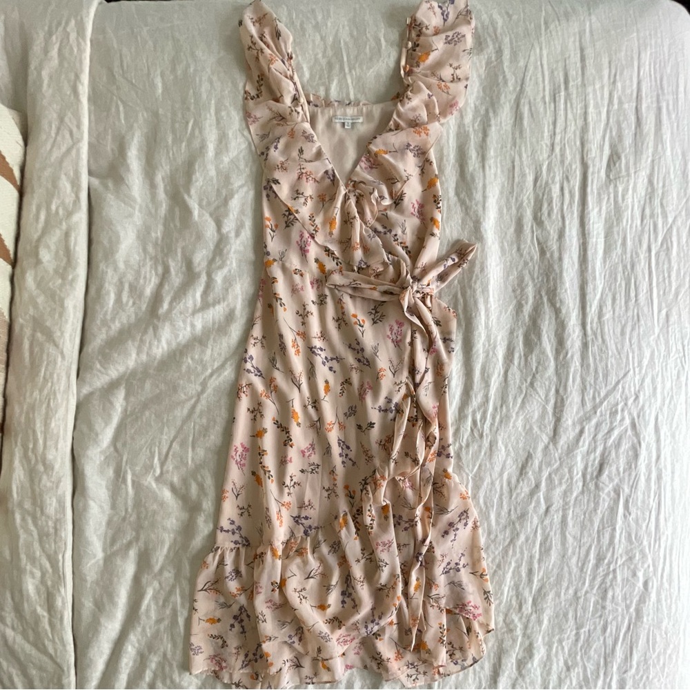 *SOLD* Rebecca Minkoff Jessica Ruffled Floral-Print Midi Wrap Dress - Picture 7 of 14